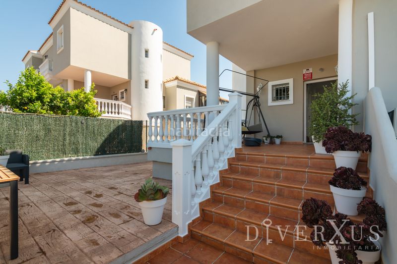 Foto 16aa5bb4-63e7-4b84-a7dd-f59d68b9bff3. Casa aparellada amb xemeneia calefacció aparcament a Ayamonte