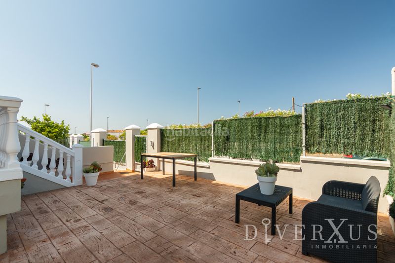 Foto 1c1b04ad-77bd-4e64-8bb8-8c71791252b4. Casa aparellada amb xemeneia calefacció aparcament a Ayamonte