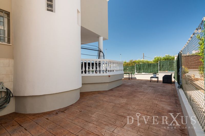 Foto 28c86ff9-2035-4e34-bb58-41dd87d0a9ee. Casa aparellada amb xemeneia calefacció aparcament a Ayamonte