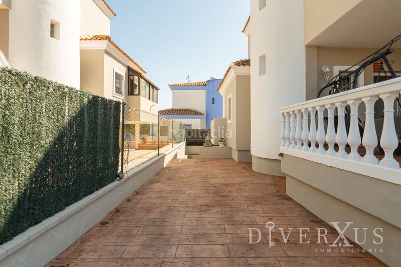 Foto 9a99e735-f973-417e-a95e-974390730004. Casa aparellada amb xemeneia calefacció aparcament a Ayamonte