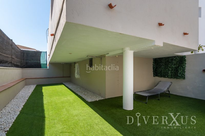 Foto f92b09a5-fa62-40c9-ad52-fbb10c151625. Casa aparellada amb xemeneia calefacció aparcament a Ayamonte