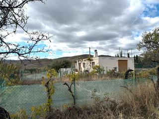 Finca rústica  Partida zarzales. Se vende cortijo