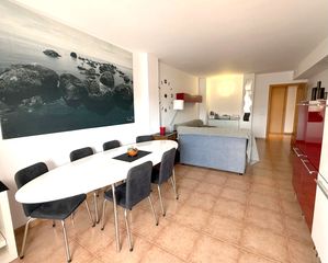 Miete Etagenwohnung  Calle mérida. ¡tu nuevo hogar te espera! espectacular piso de 3 dorm. con pisc