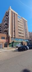 Lloguer Aparcament cotxe en Avenida sinforiano madro�ero 18. Plaza de garaje con trastero en sinforinano madro�ero. edificio