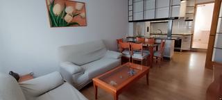 Lloguer Apartament  Calle oropéndola 15. Apartamento de dos dormitorios en pardaleras