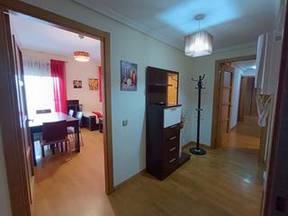 Miete Etagenwohnung  Avenida manuel rojas torres 8. Piso con garaje junto a palacio de justicia