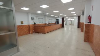 Geschäftsraum in Calle la maya 9. Local en venta con posibilidad de alquiler con opcion a compra