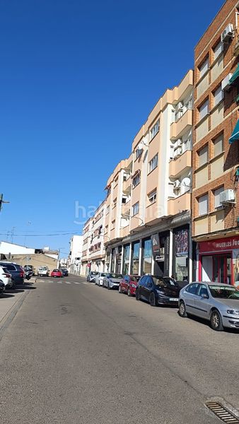 Foto 8c172d33-e891-4569-b4fe-e306aa928641. Miete autoparkplatz in avenida ricardo carapeto zambrano 130 in Badajoz