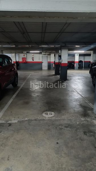 Foto e422d9b3-23d2-414d-a877-b0c92aebfbe7. Miete autoparkplatz in avenida ricardo carapeto zambrano 130 in Badajoz
