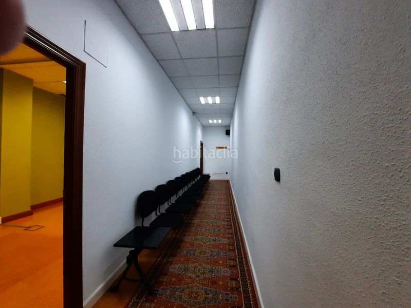 Foto d1f4af3d-bc2d-40cc-8176-9e3d7266f59f. Local comercial amb calefacció a Campuzano Bilbao