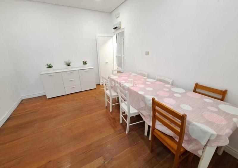 Foto 335d63fb-9e57-47f3-9fbd-f9893f237647. Rent flat with heating in Zabalburu Bilbao