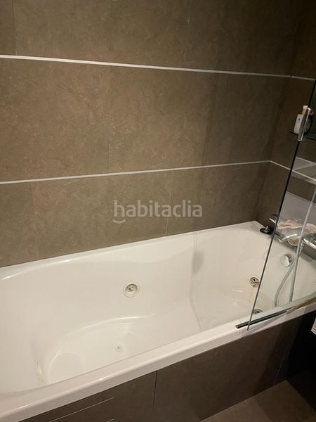 Foto 3f7f3962-a42a-4cff-b36c-70fbec15df38. Lloguer pis a euskadi plaza 3 a Abandoibarra - Guggenheim Bilbao