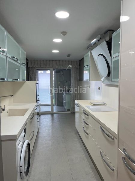 Foto a275dbfa-9920-4aa7-bf7a-e20deea55d02. Lloguer pis a euskadi plaza 3 a Abandoibarra - Guggenheim Bilbao