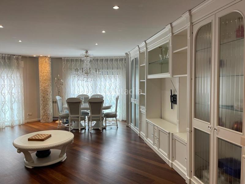 Foto ef1632ee-23f5-418d-8105-49c47e9f4ce6. Location appartement dans n/a dans Abandoibarra - Guggenheim Bilbao