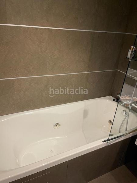 Foto 3f7f3962-a42a-4cff-b36c-70fbec15df38. Alquiler piso en n/a en Abandoibarra - Guggenheim Bilbao