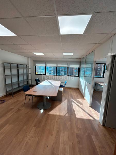 Foto 1d8a714e-6c9b-42ff-933c-c42edea66f88. Miete büro mit heizung in Lamiako-Txopoeta Leioa