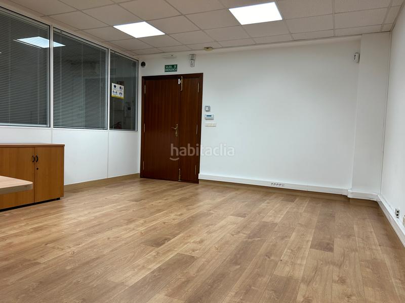 Foto 5d5f7298-321b-4358-ac1f-1ac4b9a066fd. Miete büro mit heizung in Lamiako-Txopoeta Leioa