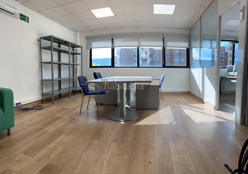 Foto e77b4809-a3e5-4ad8-80d2-203af551d4e6. Rent office space with heating in Lamiako-Txopoeta Leioa