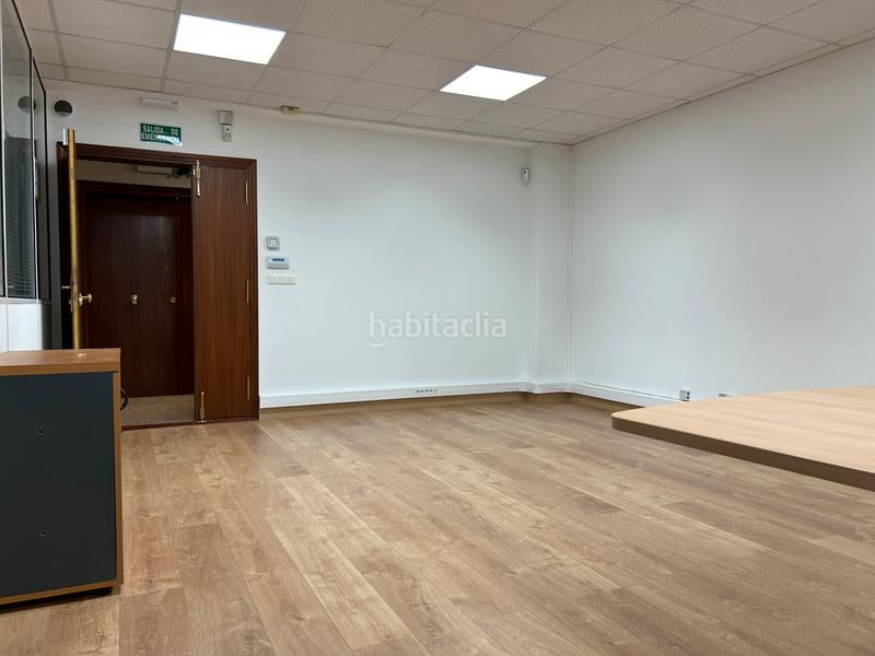 Foto 0cd73ebc-a078-4415-906a-b2f4f71a1da4. Affitto ufficio con riscaldamento in Lamiako-Txopoeta Leioa