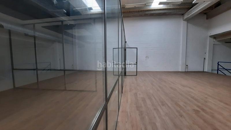 Foto d0f9cf60-8661-4c74-9df8-2e8545dd3dc5. Capannone industriale in Erandio