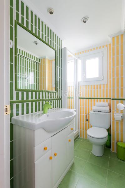 Foto b7127641-4890-4d44-9bd8-59d82e30a455. Lloguer pis amb calefacció piscina a Sopela