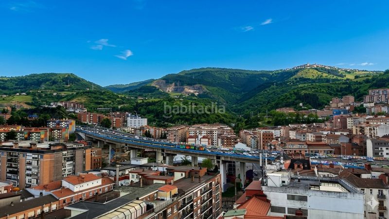 Foto a635a808-0d40-4e97-91fd-f7f5b29c9cab. Oficina a Rekalde Centro Bilbao