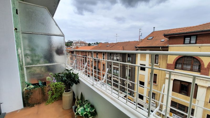Foto d778fe30-c2bc-4363-9a7c-a393d6776646. Piso en Las Arenas Getxo