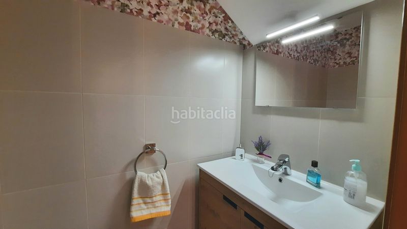Foto 1dbd71aa-f96c-4ead-b6af-6e3730c125fb. Casa adosada en Briones