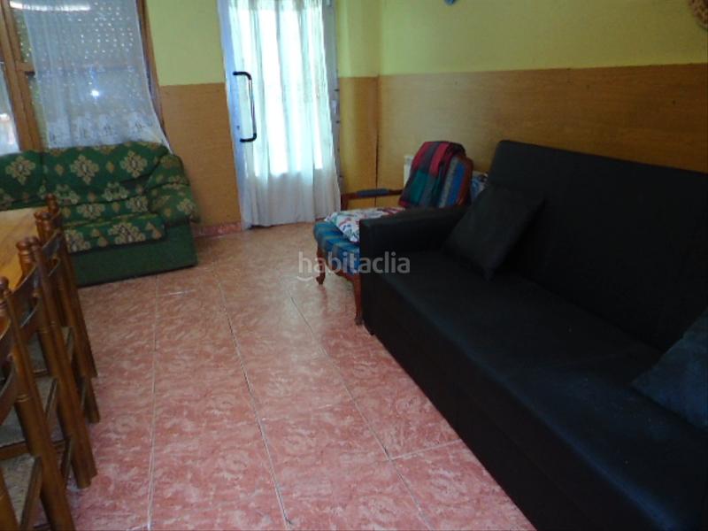 Foto c40bfe25-d069-4d33-9dab-91290693d901. Piso en calle pedro josé trevijano 2b piso con merendero, tratero y bodega en Albelda de Iregua
