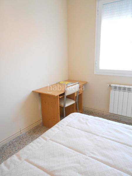 Foto 9215e0af-1a9a-484e-b5af-5ad7ae794e57. Alquiler piso en calle san prudencio 27 piso exclusivamente para estudiantes en Logroño