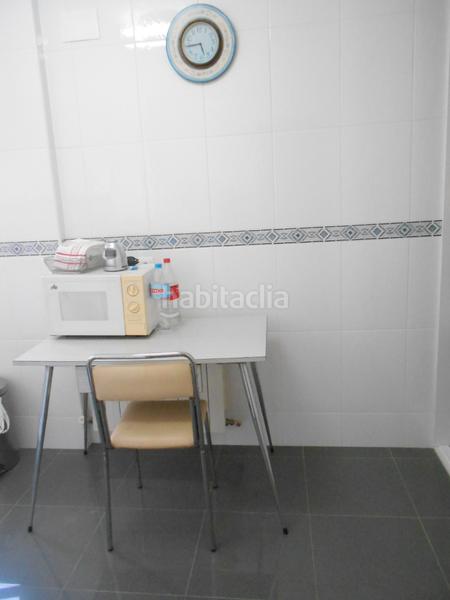 Foto e0255f05-1965-4d22-b0b0-7b25b90a657d. Alquiler piso en calle san prudencio 27 piso exclusivamente para estudiantes en Logroño