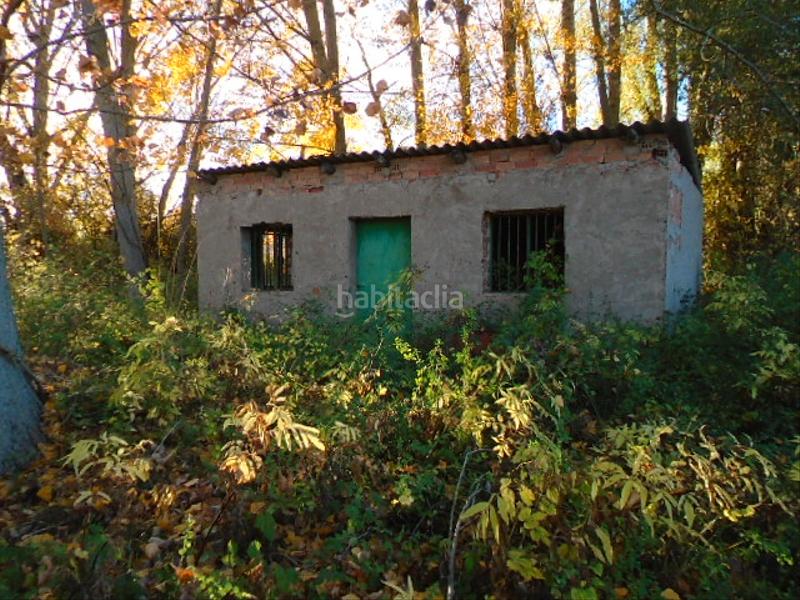 Foto 17207c10-2f93-4024-bef7-a8a42b0ffdc9. Finca rústica a Albelda de Iregua