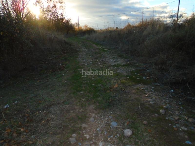 Foto 18eb1357-c678-4d96-bf9b-f407b76f7a16. Finca rústica a Albelda de Iregua