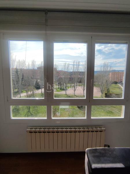 Foto c14083ea-cde6-4338-87b3-fe8045a7865b. Affitto piccolo appartamento con riscaldamento parcheggio piscina in Logroño