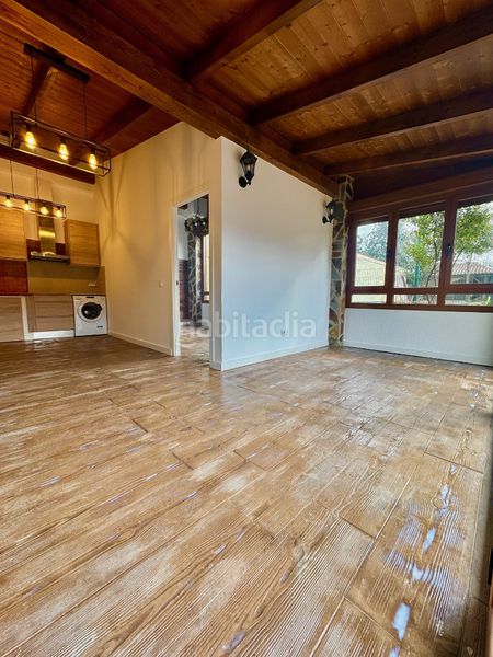 Foto bb0790b2-bb60-4454-9f0e-96773310b6a2. Casa in calle cosme garcía 14 in Lardero