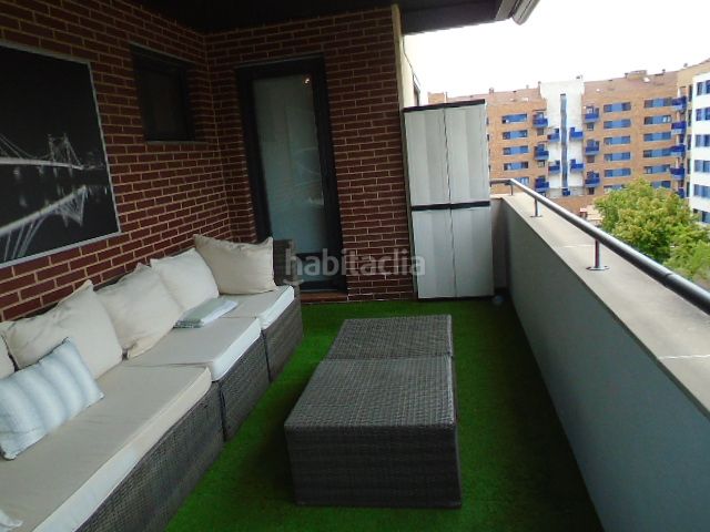 Foto 13b5e002-9e58-4bee-8205-35ed9af3ada3. Rent flat with heating parking pool in La Cava - Fardachón Logroño