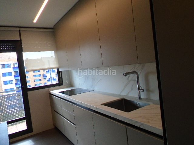 Foto 2d6f41c6-25cb-4ee2-8799-f613bf7c78e5. Rent flat with heating parking pool in La Cava - Fardachón Logroño