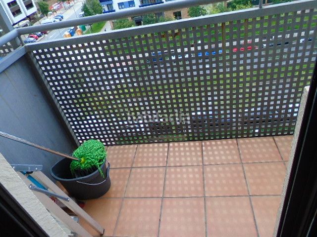 Foto 488cd933-e6c7-4764-ab9f-197ff357ab8c. Rent flat with heating parking pool in La Cava - Fardachón Logroño