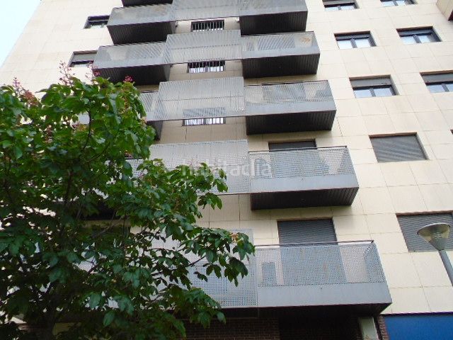 Foto bf8dd94f-7224-4a9b-995f-0d387a2d2d26. Rent flat with heating parking pool in La Cava - Fardachón Logroño