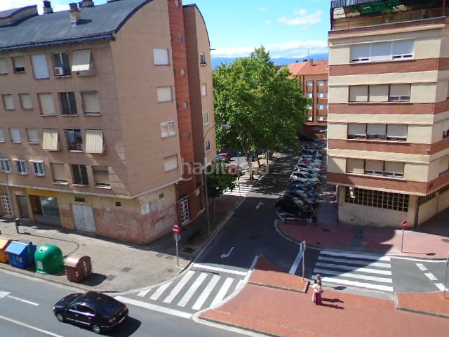 Foto 2ee5bd87-90ff-49e9-9f46-a646510a8511. Piso en San Millán - Ayuntamiento Logroño