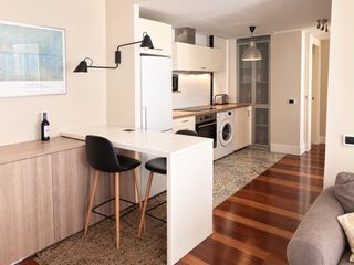 Lloguer Apartament  Calle bretón de los herreros 40. Apartamento en el centro junto al espolon