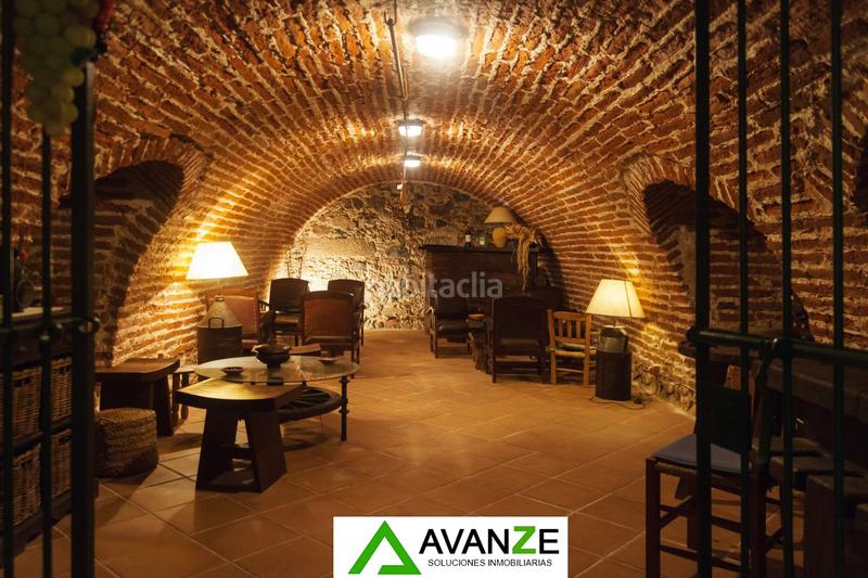 Foto 0239e087-6277-4c41-bbcb-cbd879a3ae77. Casa amb calefacció aparcament a Centro Mérida