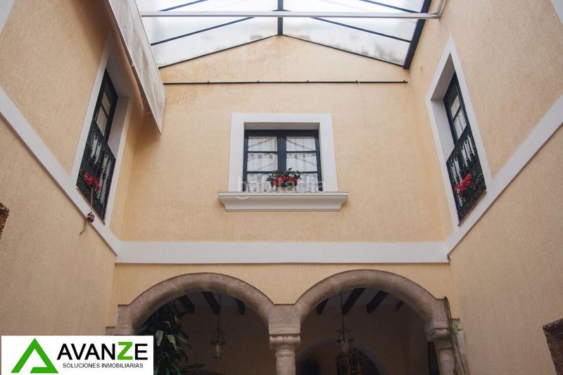 Foto 9abc112a-4e39-488e-975e-ba5876f1d1eb. Casa amb calefacció aparcament a Centro Mérida