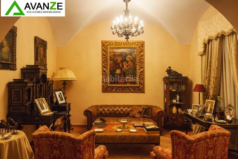 Foto cb978a5b-c301-4c55-aecd-f49748d60587. Casa amb calefacció aparcament a Centro Mérida