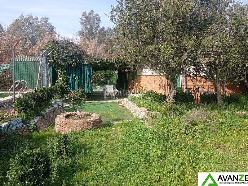 Foto 51cea16a-4318-4e3d-9f2b-11429eab4980. Masia a Aljucén