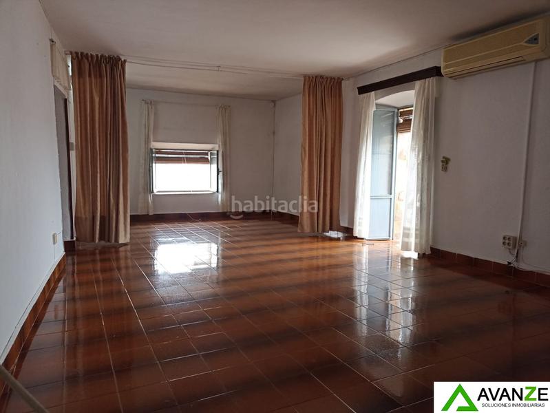 Foto be0cbe08-dd48-46ba-8ee3-2cdd072585a9. Casa a mayor 1 a Aljucén