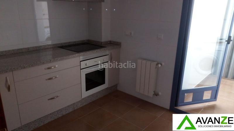 Foto d7c79397-8e99-4ac3-b6bf-ac2616a32850. Miete etagenwohnung mit heizung parking in Oeste Mérida