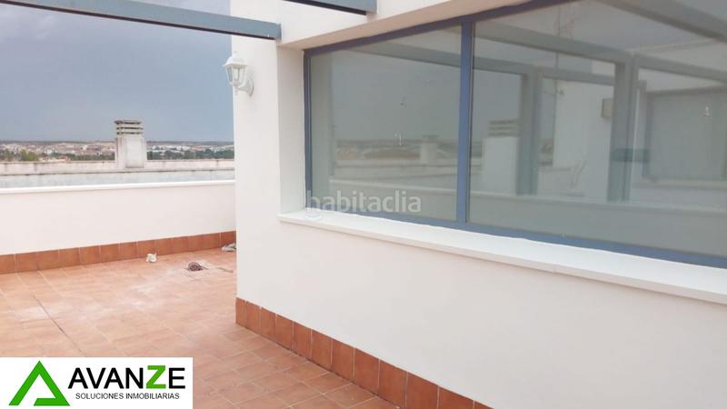 Foto 22ef3a0d-3d5d-402f-9f84-8909b5b81712. Rent flat with heating parking in Oeste Mérida