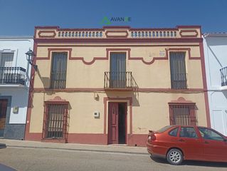 Miete Haus in Villanueva del Fresno. Casa en alquiler en villanueva del fresno, 4 dormitorios.