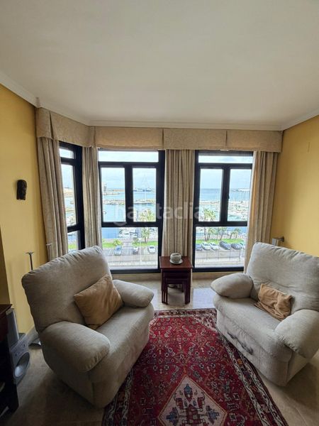 Foto a1034659-c81f-48a8-bd93-e39bdb15c8de. Flat in Centro Ceuta